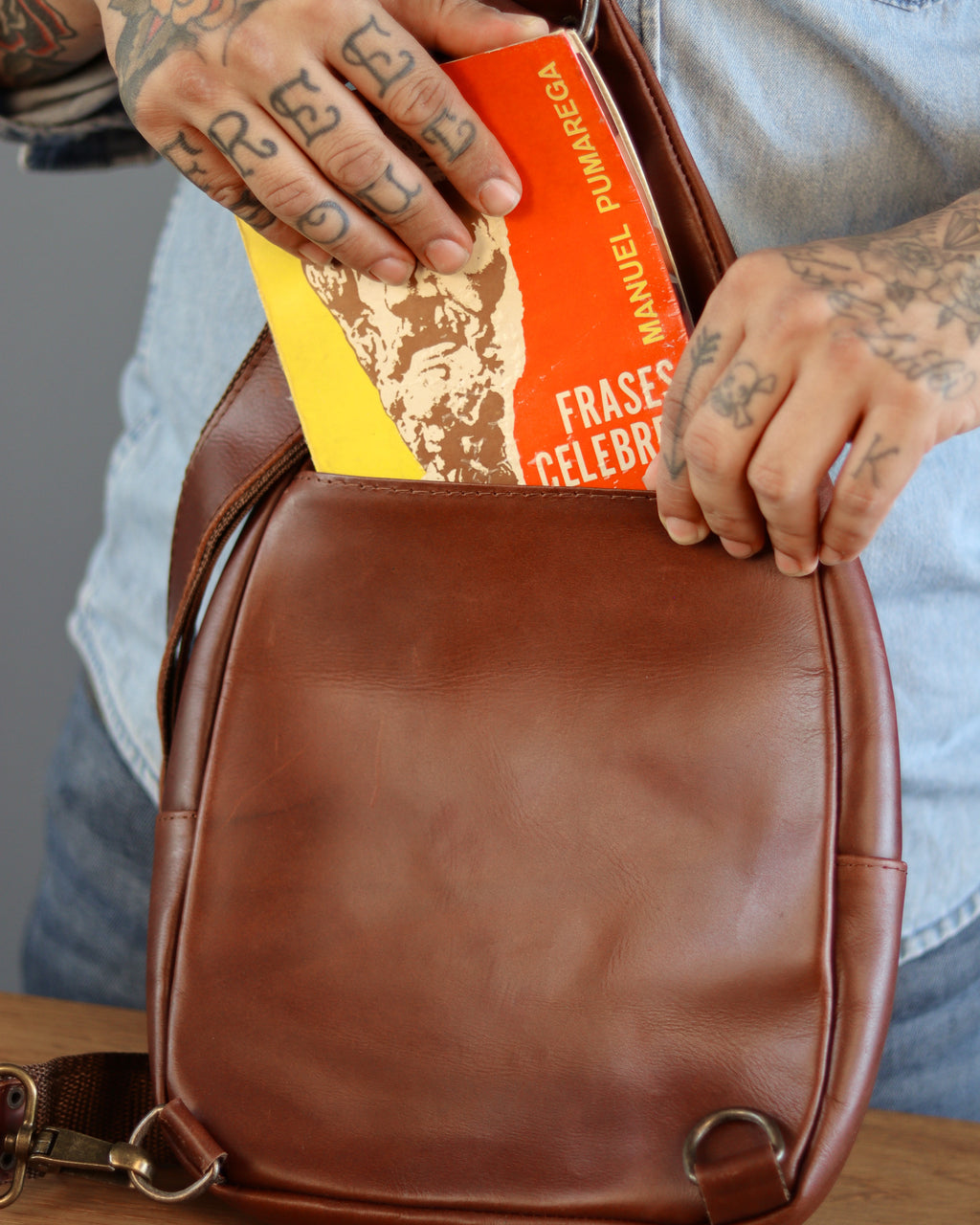 Pechera Crossbody Epsom