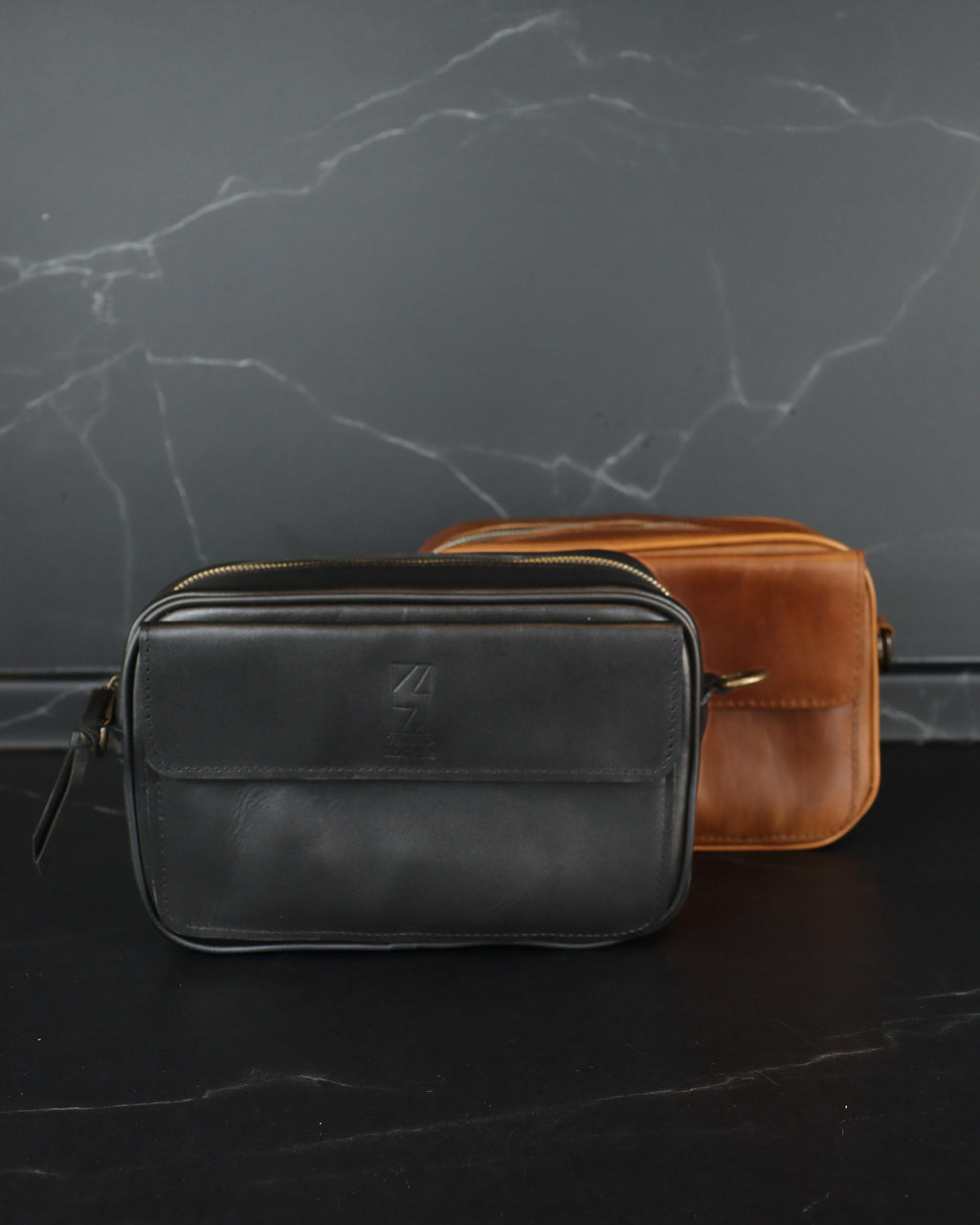 Crossbody Cambridge black full size.