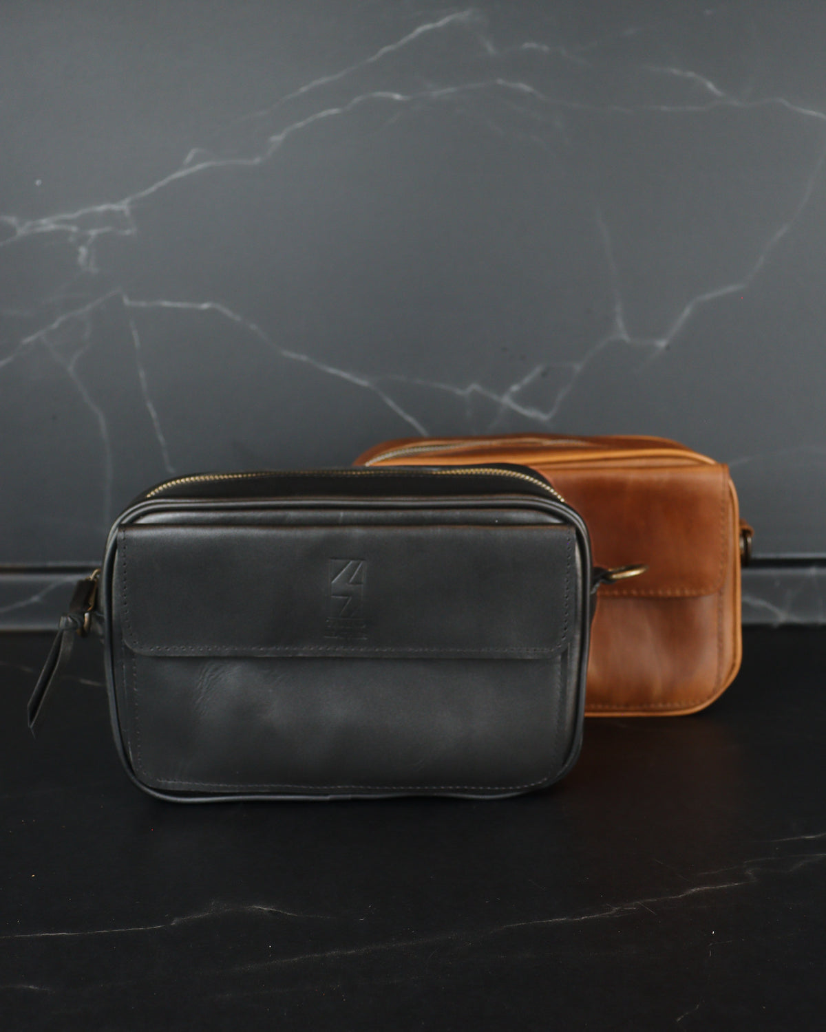 Crossbody Cambridge black full size.